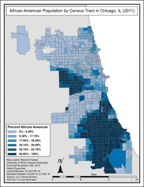 Wikipedia「シカゴの人口統計」より人種分布図。地図南側の濃い青色の部分が黒人が住んでいる地域。見事に南北で別れている。